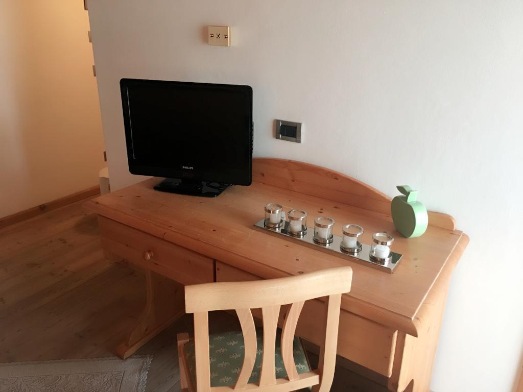 I Tre Magli Hotell Dimaro Exteriör bild