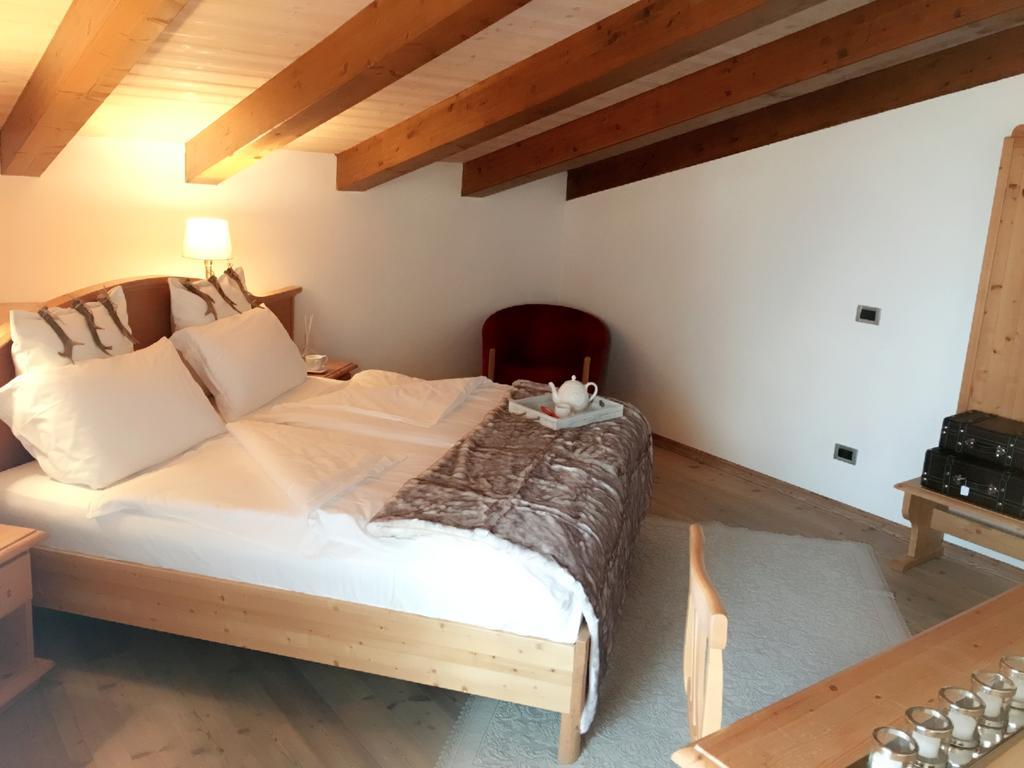 I Tre Magli Hotell Dimaro Exteriör bild